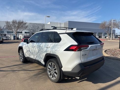 Used 2024 Toyota RAV4 XLE Premium image 7