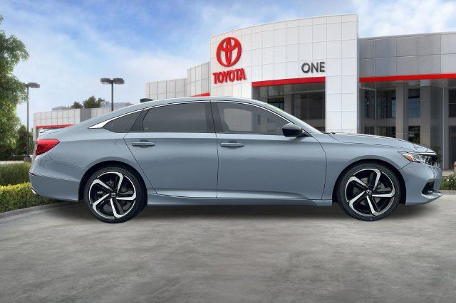 Used 2022 Honda Accord Sport image 3