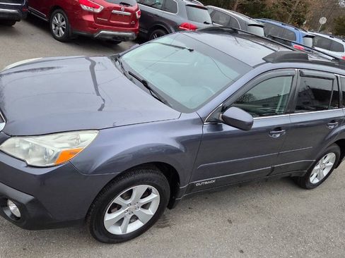Used 2014 Subaru Outback 2.5i Premium AWD/4WD image 5