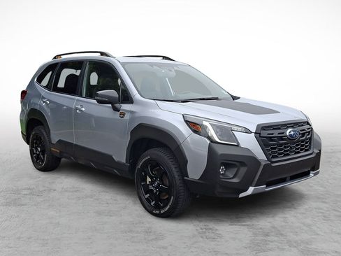Used 2025 Subaru Forester Wilderness w/ Convenience Package AWD/4WD image 7