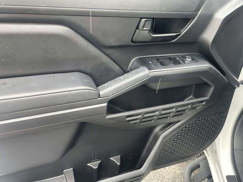 Used 2024 Toyota Tacoma SR image 16