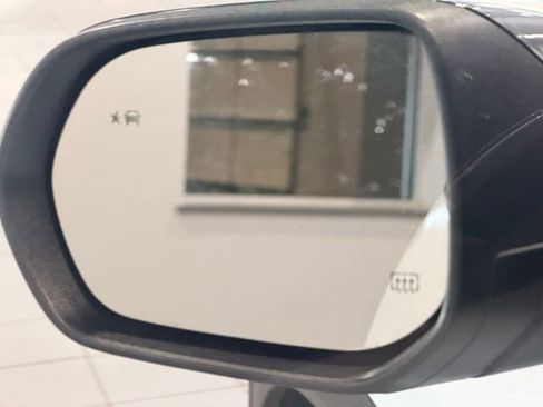 Certified 2025 GMC Acadia Elevation image 22