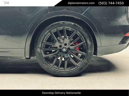 Used 2022 Maserati Levante GT image 42