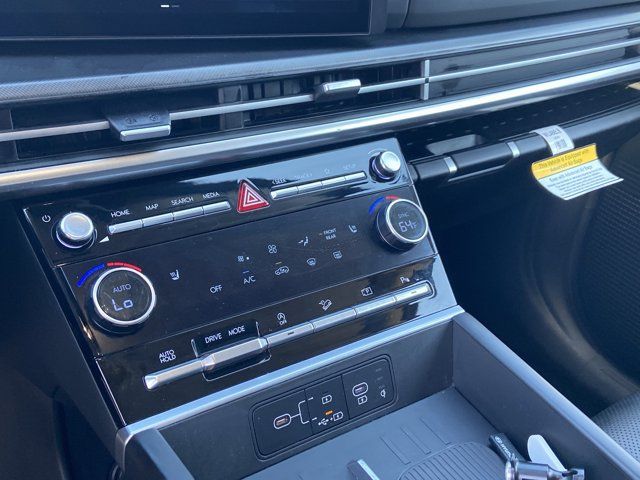 Used 2025 Hyundai Santa Fe SEL FWD image 39