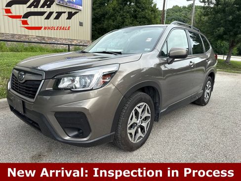 Used 2019 Subaru Forester Premium w/ Popular Package #1 AWD/4WD image 1