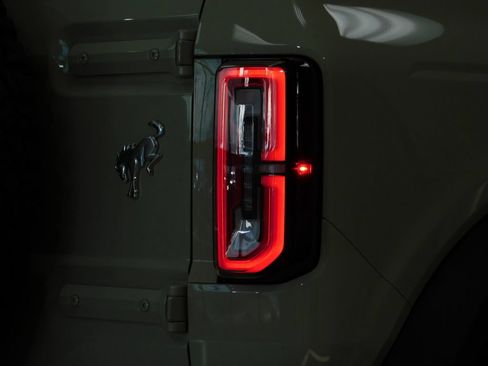 Used 2025 Ford Bronco Badlands AWD/4WD image 69