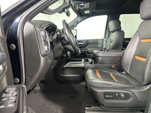 Used 2022 GMC Sierra 2500 AT4 w/ AT4 Premium Plus Package AWD/4WD image 11