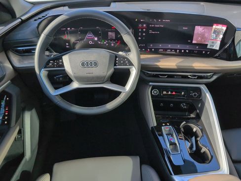 New 2025 Audi Q5 Premium Plus image 13