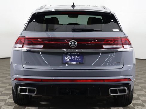 Used 2024 Volkswagen Atlas Cross Sport SEL R-Line AWD/4WD image 16