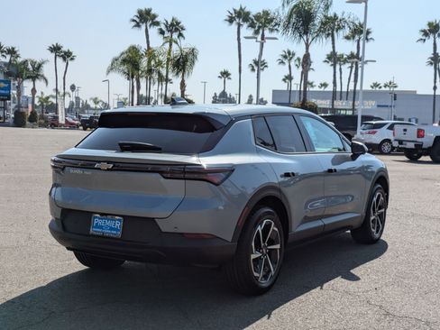Used 2026 Chevrolet Equinox EV LT image 5