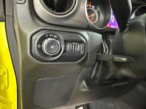 Used 2022 Jeep Wrangler Unlimited Sport AWD/4WD image 37