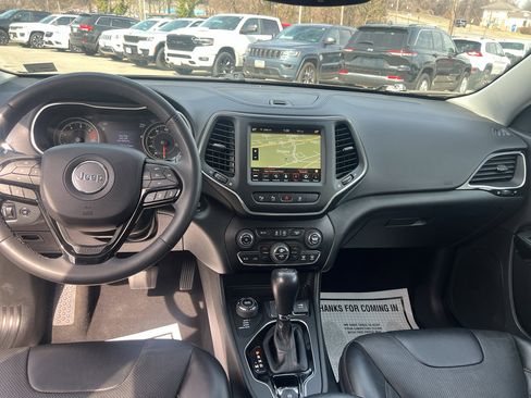 Used 2023 Jeep Cherokee Altitude Lux image 8