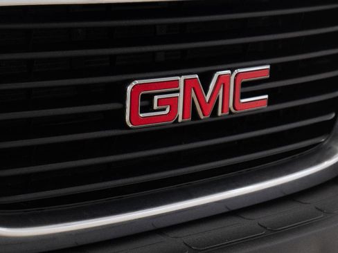 Used 2017 GMC Savana 2500 image 11