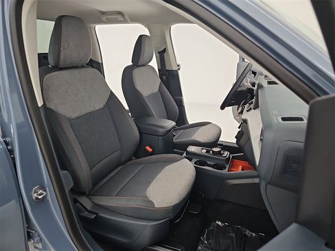 Used 2024 Ford Maverick XLT image 12