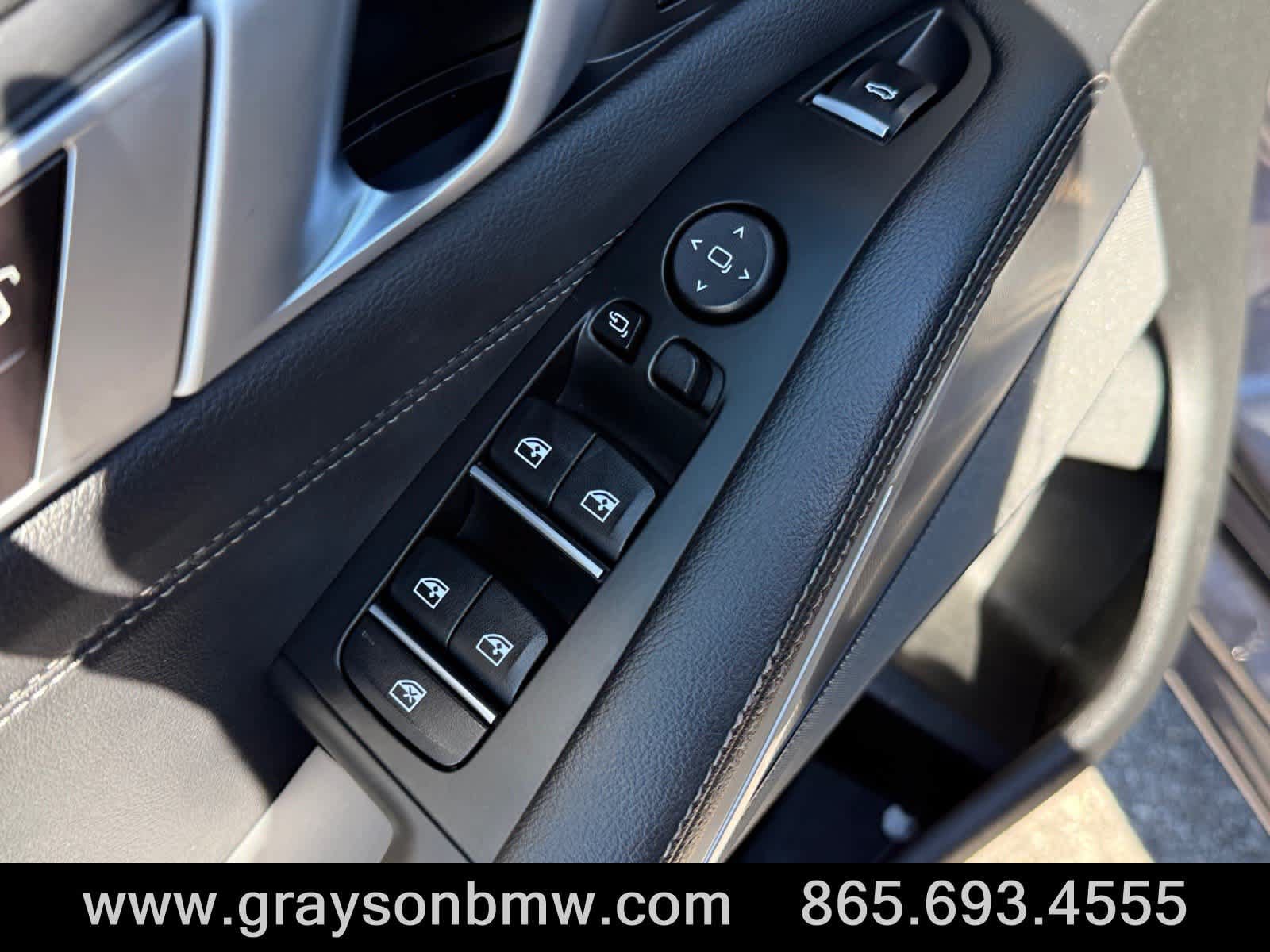 Used 2019 BMW X5 xDrive40i w/ M Sport Package AWD/4WD image 16