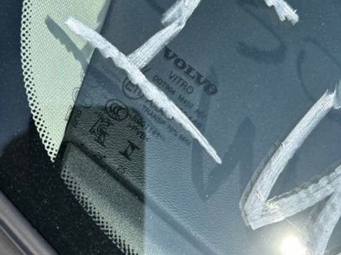 Used 2023 Volvo S60 B5 Core w/ Climate Package image 18