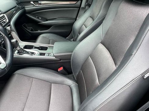 Used 2019 Honda Accord Sport image 11