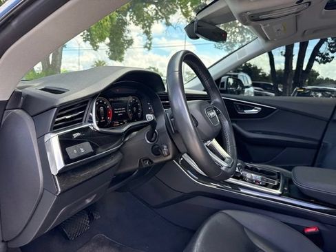 Used 2021 Audi Q8 Premium Plus w/ Premium Plus Package AWD/4WD image 16