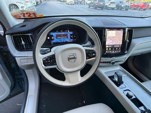 Certified 2024 Volvo XC60 B5 Plus w/ Protection Package Premier AWD/4WD image 29