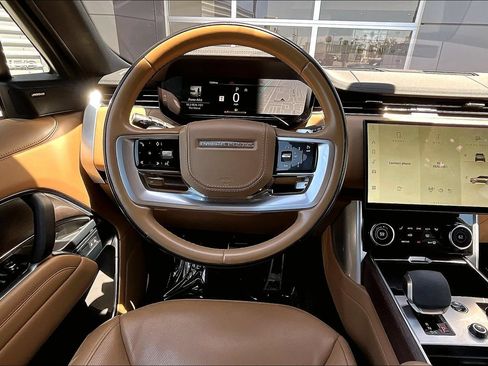 Certified 2023 Land Rover Range Rover SE AWD/4WD image 5