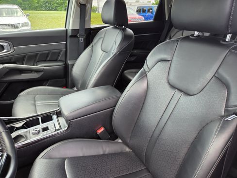Used 2022 Kia Sorento SX AWD/4WD image 2