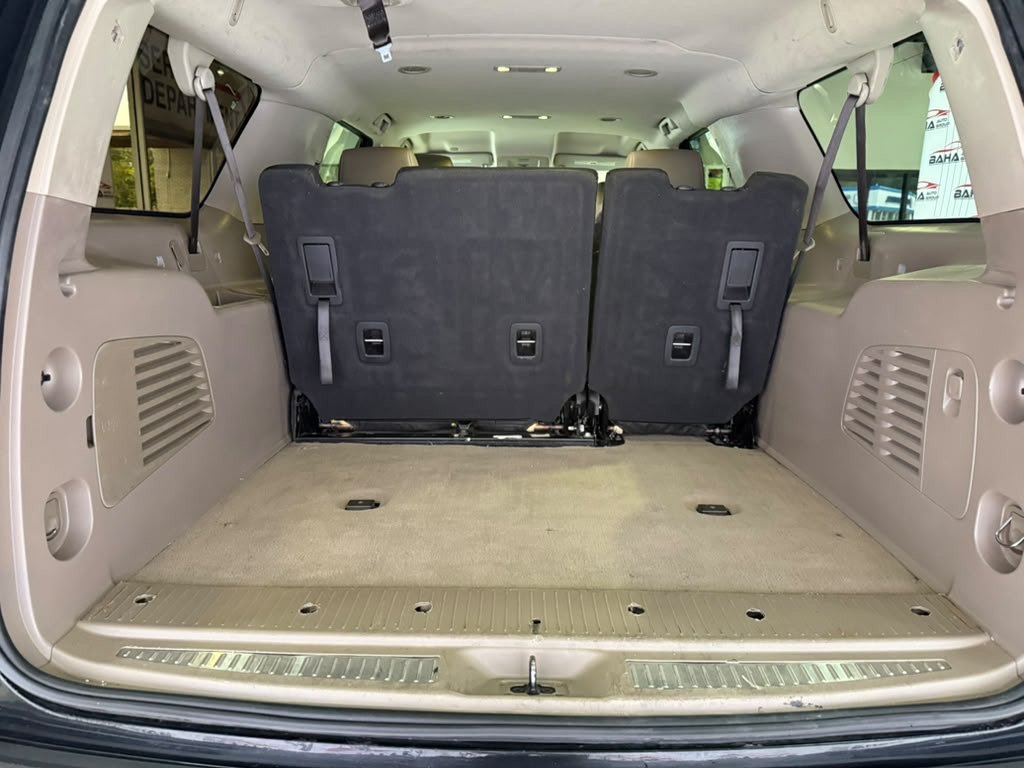 Used 2020 Chevrolet Suburban LT AWD/4WD image 36