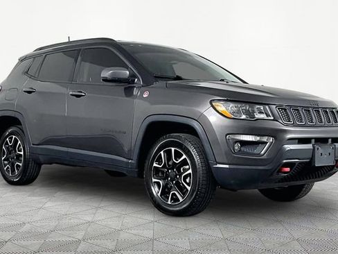 Used 2020 Jeep Compass Trailhawk AWD/4WD image 3