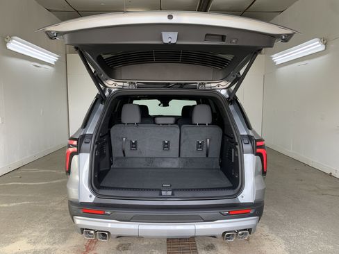 New 2026 Chevrolet Traverse LT image 42