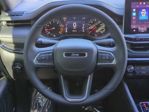 Certified 2022 Jeep Compass Altitude w/ Sun and Sound Group image 24