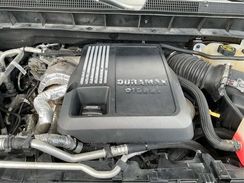 Used 2021 Chevrolet Silverado 1500 RST w/ Convenience Package II RWD image 11