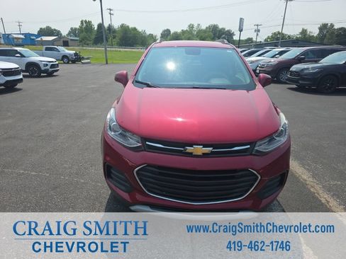 Used 2019 Chevrolet Trax LT w/ LT Convenience Package AWD/4WD image 10