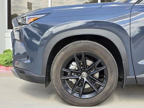Used 2025 Toyota Grand Highlander AWD Hybrid image 8