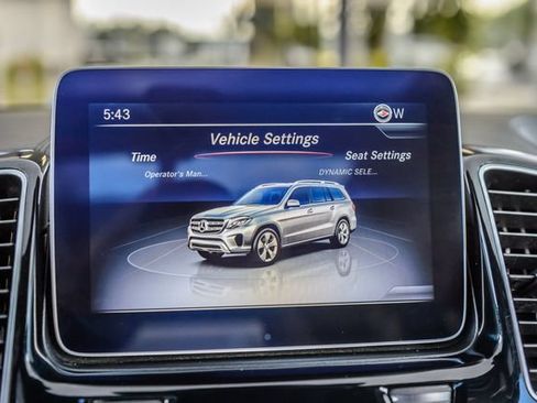 Used 2018 Mercedes-Benz GLS 550 4MATIC w/ Offroad Package image 26