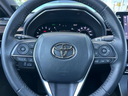 Used 2022 Toyota Avalon XLE w/ Moonroof Package FWD image 25