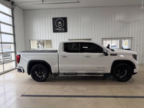 Used 2022 GMC Sierra 1500 Denali image 38