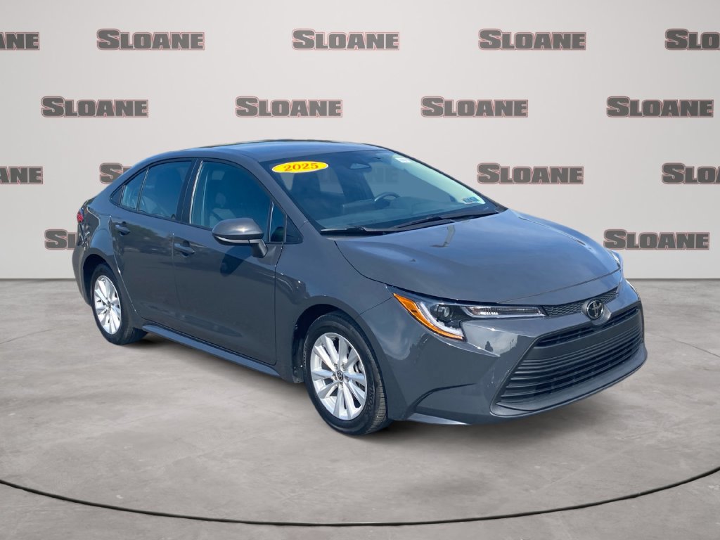 Used 2025 Toyota Corolla LE w/ LE Premium Package FWD image 7