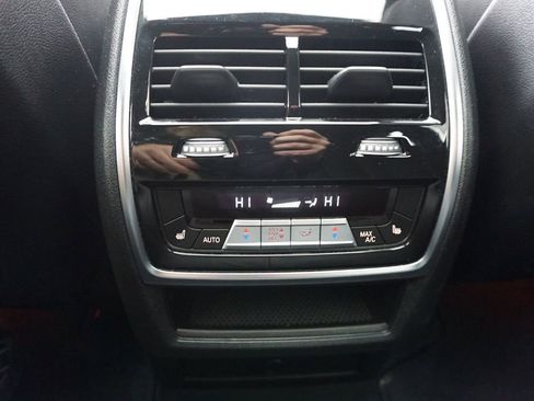 Used 2019 BMW X5 xDrive50i w/ M Sport Package image 17