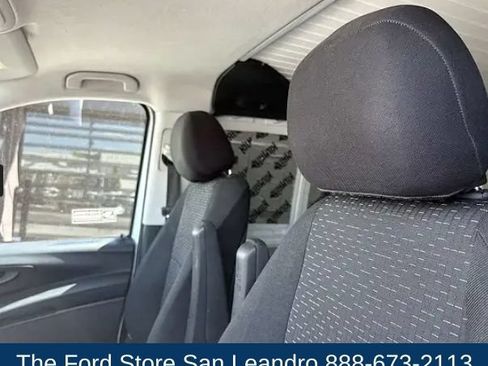 Used 2023 Mercedes-Benz Metris image 7