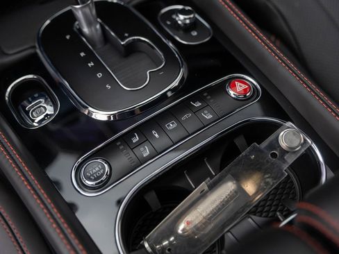 Used 2018 Bentley Flying Spur S V8 AWD/4WD image 35