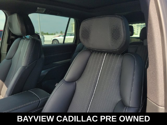 Used 2026 Cadillac Vistiq Sport AWD/4WD image 19