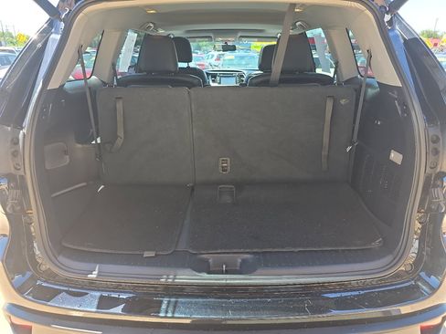 Used 2015 Toyota Highlander XLE image 28