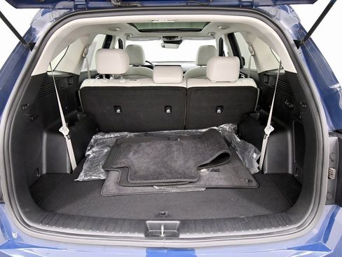 Certified 2025 Kia Sorento S w/ Panoramic Sunroof Package image 7