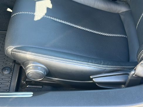 Used 2022 MAZDA MX-5 Miata Grand Touring w/ Weather Package image 15