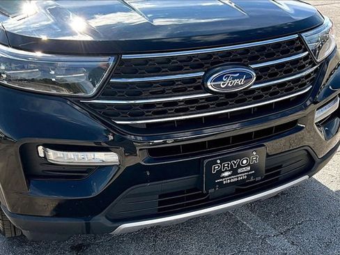 Used 2022 Ford Explorer XLT w/ Equipment Group 202A image 34