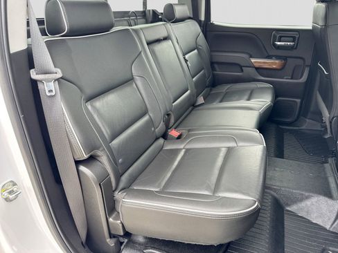Used 2019 Chevrolet Silverado 2500 High Country AWD/4WD image 21