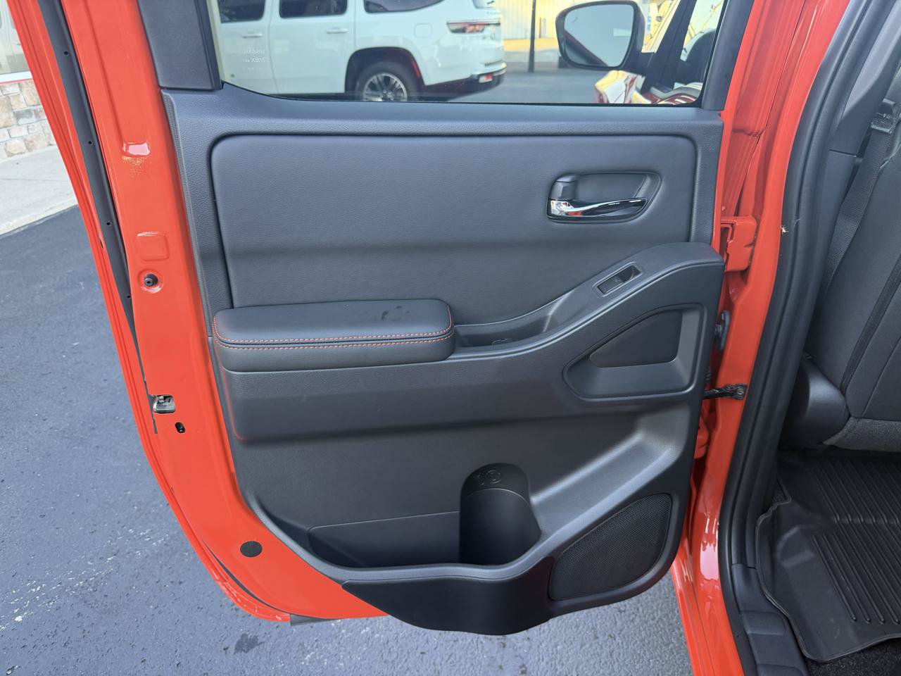 Used 2025 Nissan Frontier PRO-4X w/ Interior Protection Package AWD/4WD image 16