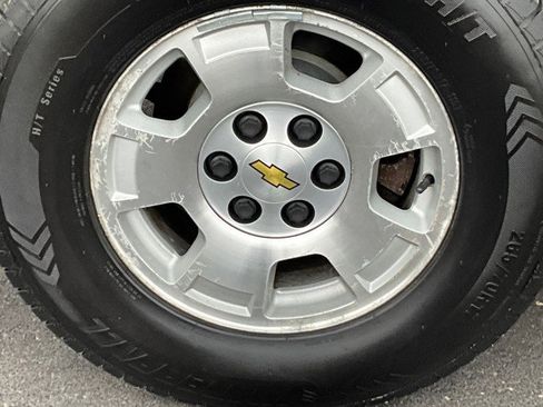 Used 2007 Chevrolet Avalanche LT w/ LT Preferred Equipment Group image 9