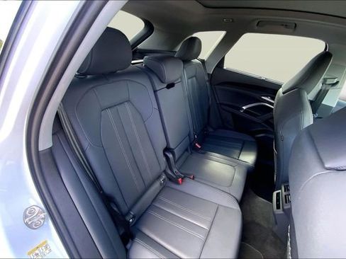 Used 2025 Audi Q5 Premium Plus w/ Premium Plus image 19