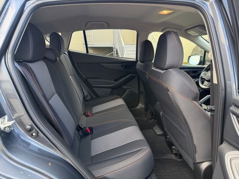 Used 2021 Subaru Crosstrek 2.0i Premium image 12