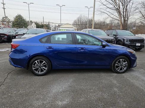 Certified 2023 Kia Forte LXS w/ LXS Technology Package image 8